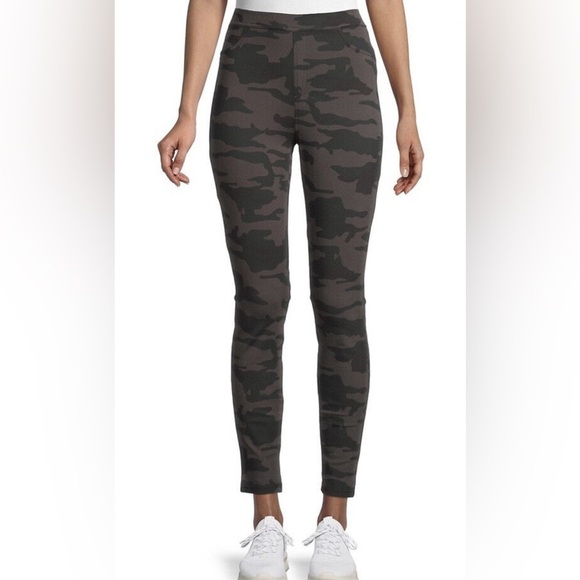 Anthropologie Pants - Sanctuary x Anthropologie camo jegging, L